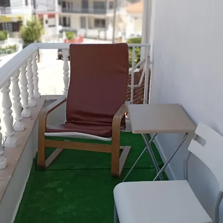 Casa De Vasco-estadia Familiar E Tranquila Homestay Amora