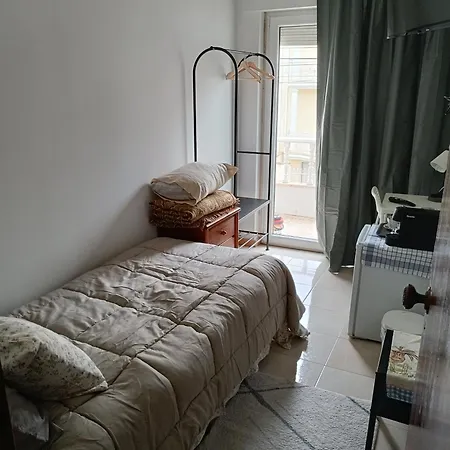 Homestay Casa De Vasco-estadia Familiar E Tranquila