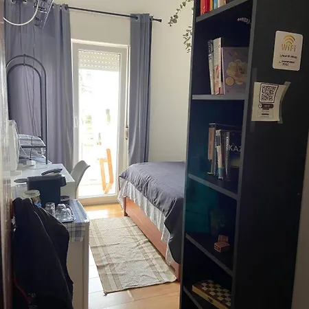 Quarto em Acomodações Particulares Casa De Vasco-estadia Familiar E Tranquila *